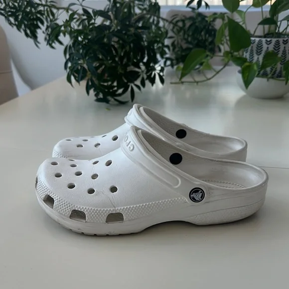 CROCS White Sandals Lightweight Water-Resistant - Picture 3 of 8